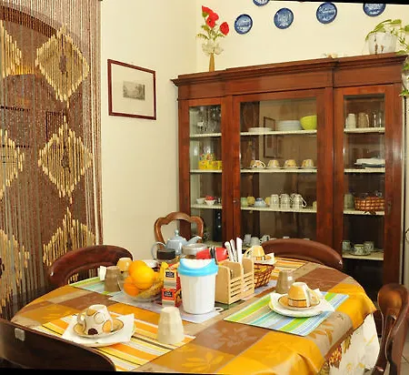 Alojamento de Acomodação e Pequeno-almoço Orti Di Trastevere